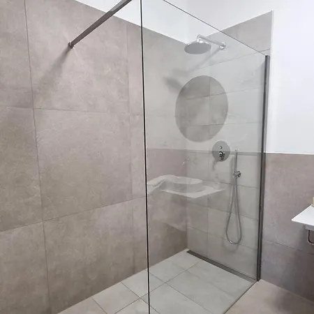 Vila In Vi Njan With Private Pool And Garden *