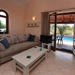 In Vi Njan With Private Pool And Garden