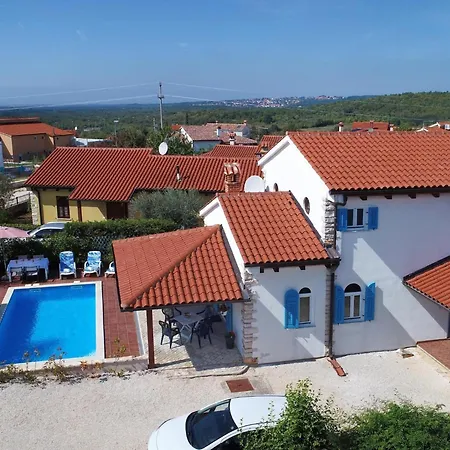 In Vi Njan With Private Pool And Garden *