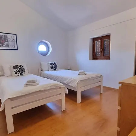 Villa In Vi Njan With Private Pool And Garden Višnjan