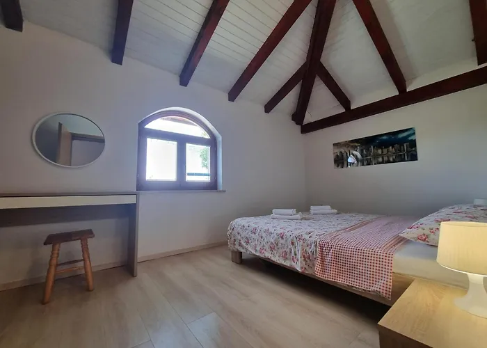 Vila In Vi Njan With Private Pool And Garden